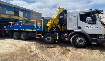 Camión Volvo, año 2022