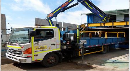 Camión Volvo, año 2022